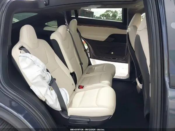 7SAXCDE5XPF385549 2023 TESLA MODEL X - Image 8