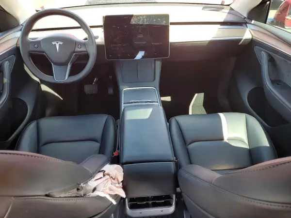 7SAYCDEEXPF848881 2023 TESLA MODEL Y - Image 8
