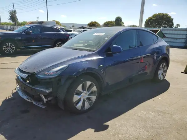 7SAYGAEE0NF308533 2022 TESLA MODEL Y - Image 1