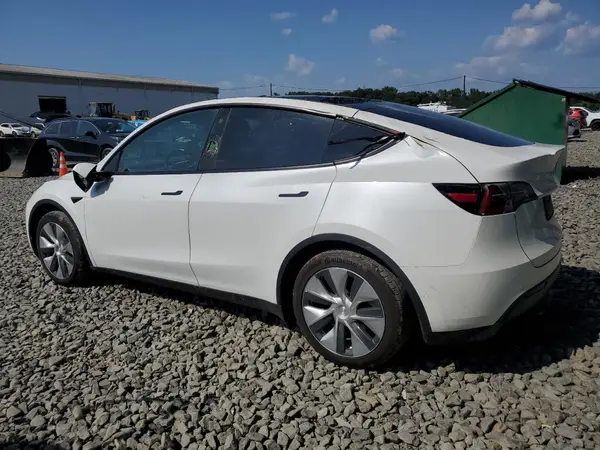 7SAYGAEE0NF316566 2022 TESLA MODEL Y - Image 2