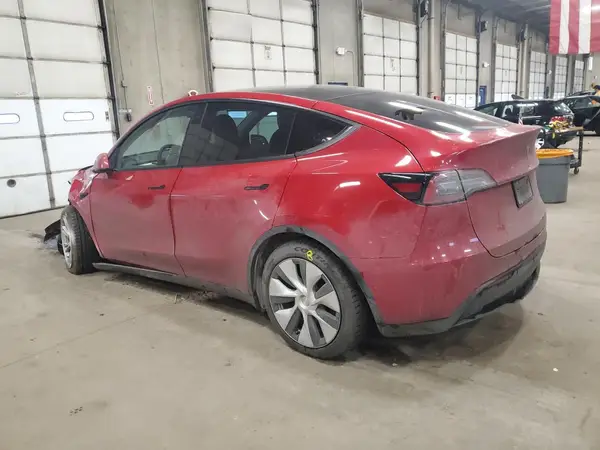 7SAYGAEE0NF327888 2022 TESLA MODEL Y - Image 2