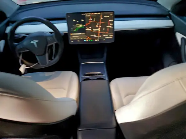 7SAYGAEE0NF341449 2022 TESLA MODEL Y - Image 8