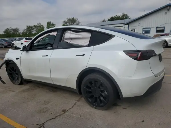 7SAYGAEE0NF366416 2022 TESLA MODEL Y - Image 2
