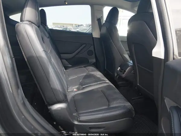 7SAYGAEE0NF389792 2022 TESLA MODEL Y - Image 8