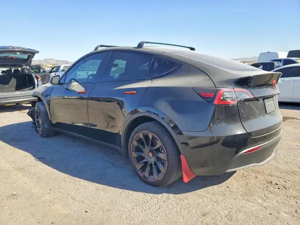 7SAYGAEE0NF391283 2022 TESLA MODEL Y - Image 2