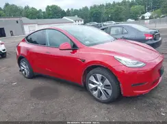 7SAYGAEE0NF392210 2022 TESLA MODEL Y