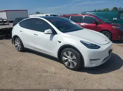7SAYGAEE0NF401570 2022 TESLA MODEL Y