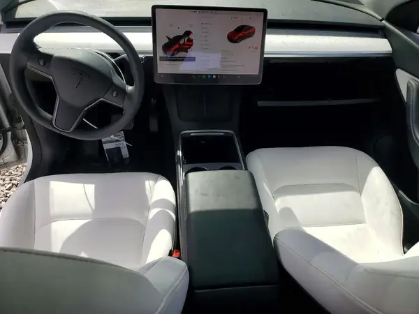7SAYGAEE0NF408129 2022 TESLA MODEL Y - Image 8