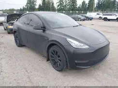 7SAYGAEE0NF492761 2022 TESLA MODEL Y