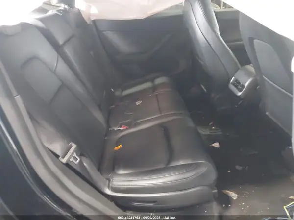 7SAYGAEE0NF506285 2022 TESLA MODEL Y - Image 8