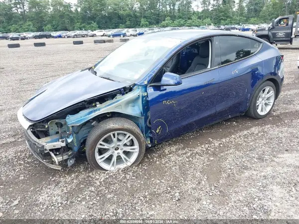 7SAYGAEE0NF515889 2022 TESLA MODEL Y - Image 2