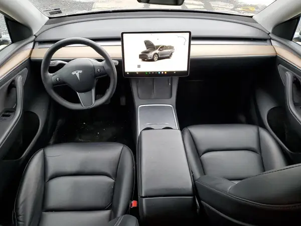 7SAYGAEE0NF520722 2022 TESLA MODEL Y - Image 8