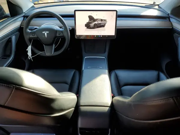7SAYGAEE0NF575901 2022 TESLA MODEL Y - Image 8