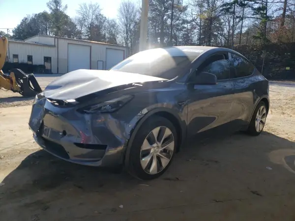 7SAYGAEE0PF590532 2023 TESLA MODEL Y - Image 1