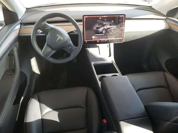 7SAYGAEE0PF590532 2023 TESLA MODEL Y - Image 8