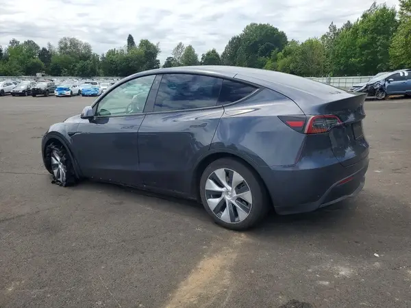 7SAYGAEE0PF596752 2023 TESLA MODEL Y - Image 2