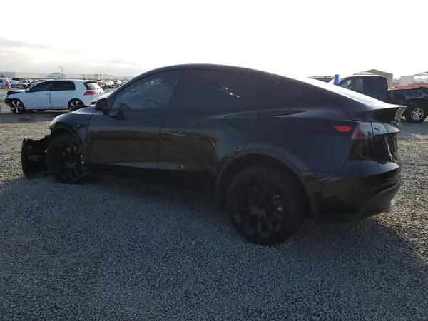 7SAYGAEE0PF597545 2023 TESLA MODEL Y - Image 2