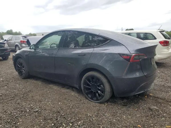 7SAYGAEE0PF604610 2023 TESLA MODEL Y - Image 2