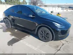 7SAYGAEE0PF612822 2023 TESLA MODEL Y