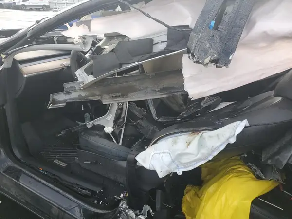 7SAYGAEE0PF621018 2023 TESLA MODEL Y - Image 8