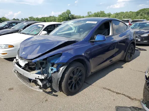 7SAYGAEE0PF637428 2023 TESLA MODEL Y - Image 1