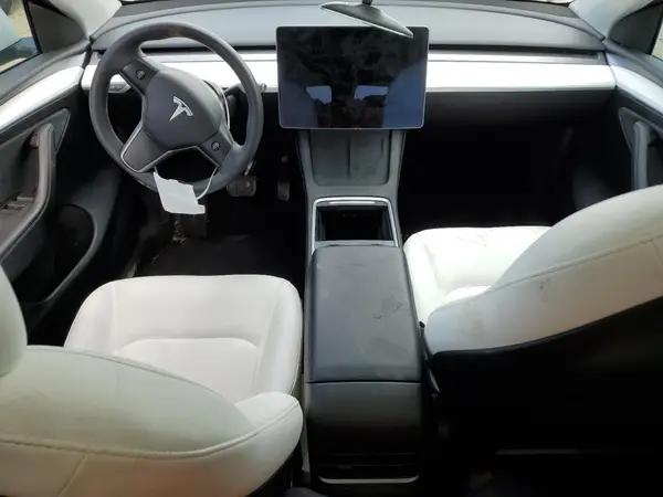 7SAYGAEE0PF641124 2023 TESLA MODEL Y - Image 8