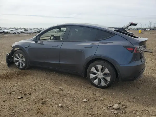 7SAYGAEE0PF646923 2023 TESLA MODEL Y - Image 2