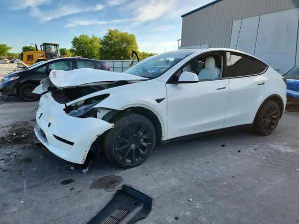 7SAYGAEE0PF647800 2023 TESLA MODEL Y - Image 1