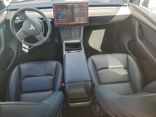 7SAYGAEE0PF666461 2023 TESLA MODEL Y - Image 8