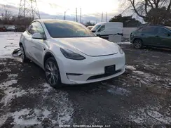 7SAYGAEE0PF668372 2023 TESLA MODEL Y