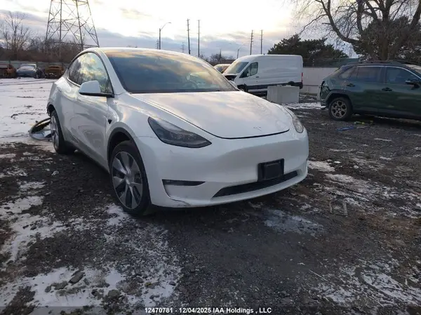 7SAYGAEE0PF668372 2023 TESLA MODEL Y - Image 1