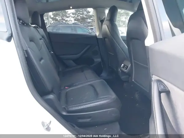 7SAYGAEE0PF668372 2023 TESLA MODEL Y - Image 8
