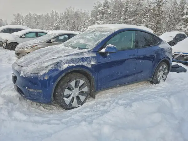 7SAYGAEE0PF673636 2023 TESLA MODEL Y - Image 1