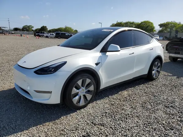 7SAYGAEE0PF702035 2023 TESLA MODEL Y - Image 1