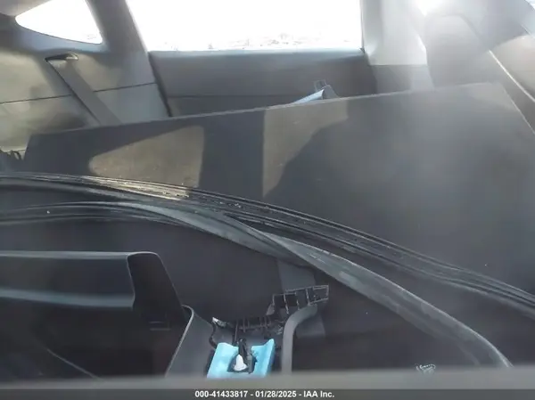 7SAYGAEE0PF750389 2023 TESLA MODEL Y - Image 8