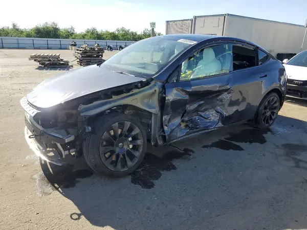 7SAYGAEE0PF758296 2023 TESLA MODEL Y - Image 1