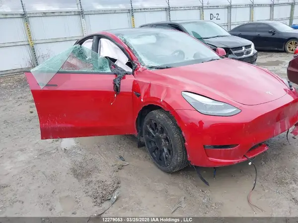 7SAYGAEE0PF764874 2023 TESLA MODEL Y - Image 1