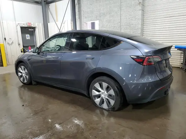 7SAYGAEE0PF782419 2023 TESLA MODEL Y - Image 2