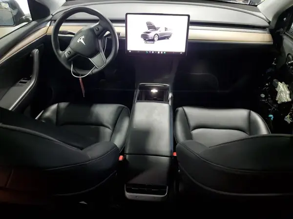7SAYGAEE0PF782419 2023 TESLA MODEL Y - Image 8