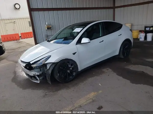 7SAYGAEE0PF787216 2023 TESLA MODEL Y - Image 2