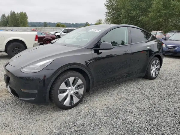 7SAYGAEE0PF807948 2023 TESLA MODEL Y - Image 1