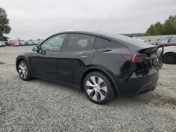 7SAYGAEE0PF807948 2023 TESLA MODEL Y - Image 2
