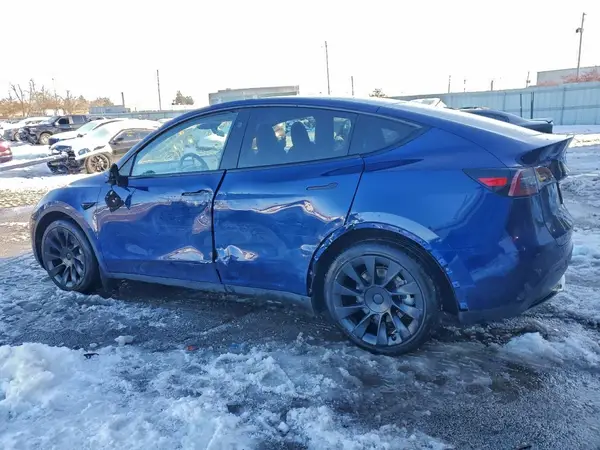 7SAYGAEE0PF833157 2023 TESLA MODEL Y - Image 2