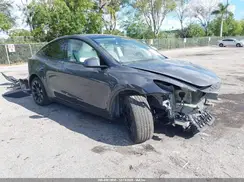 7SAYGAEE0PF846166 2023 TESLA MODEL Y
