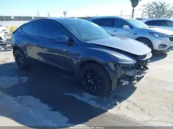 7SAYGAEE0PF848595 2023 TESLA MODEL Y