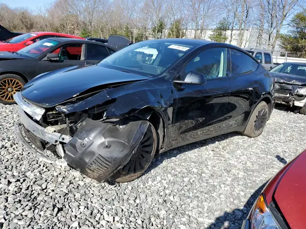 7SAYGAEE0PF853019 2023 TESLA MODEL Y - Image 1