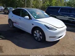 7SAYGAEE0PF853618 2023 TESLA MODEL Y