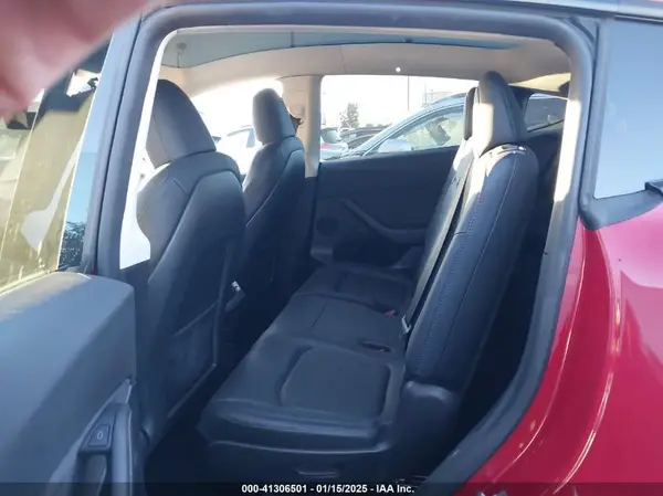 7SAYGAEE0PF859791 2023 TESLA MODEL Y - Image 8