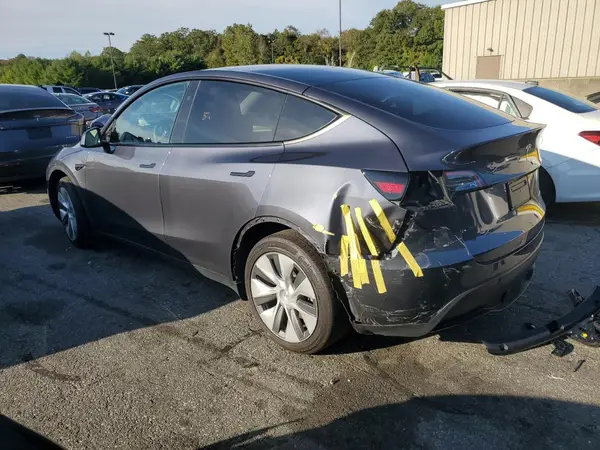 7SAYGAEE0PF864389 2023 TESLA MODEL Y - Image 2