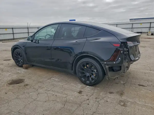 7SAYGAEE0PF905233 2023 TESLA MODEL Y - Image 2